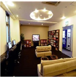 Capsule Hotel Kobe Sannomiya (Adults Only) Екстер'єр фото
